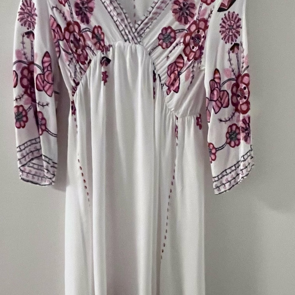 Floral Maxi Dress in White and Pink